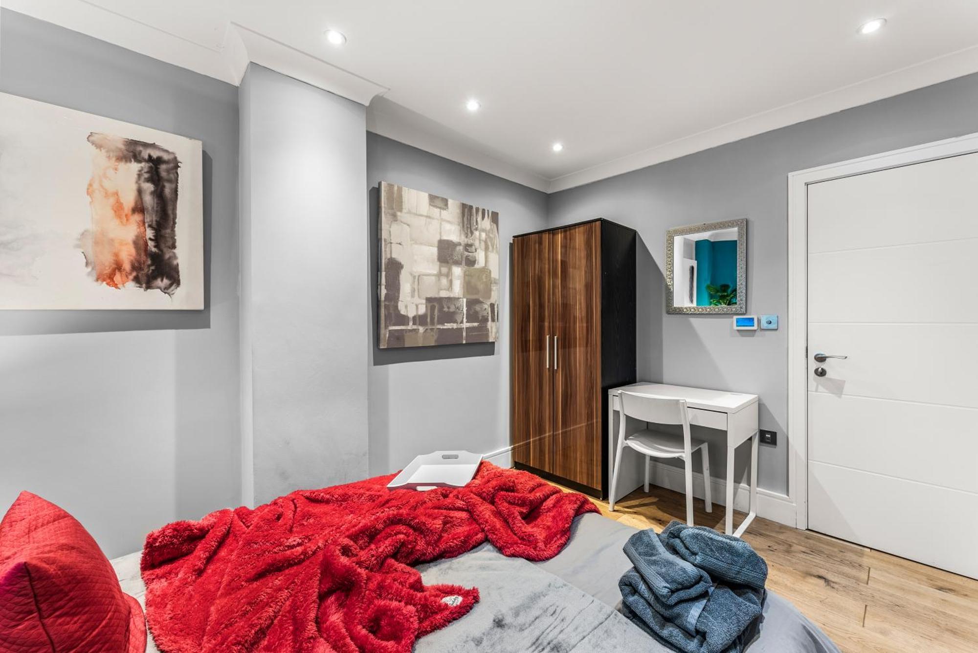 Comfortable City Centre Apartment For Contractors And Couples - City Centre Бристоль Экстерьер фото